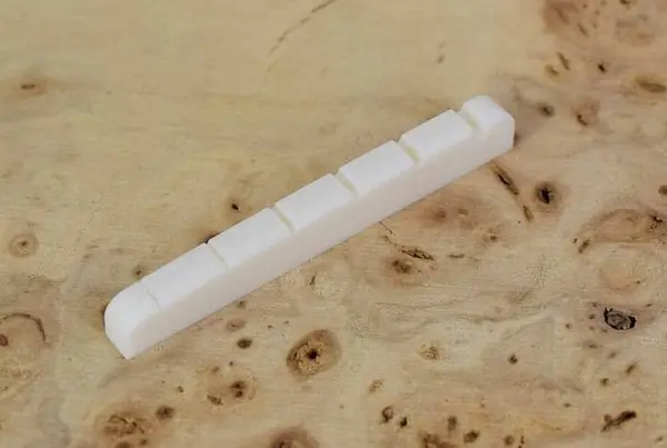 Novinka BaCH Nultý pražec-kost EL.KYT. 43x3,5x5mm NUT25EL43 , sklad 5ks -D02- Shoop - Elektro Kyjov - Green Food