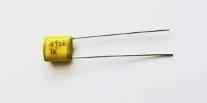 Gotoh KONDENZÁTOR POLYESTER CR473 JAPAN 47nF-Kondenz.tón.clony, sklad 5ks -D02- Shoop - Elektro Kyjov - Green Food Značkový