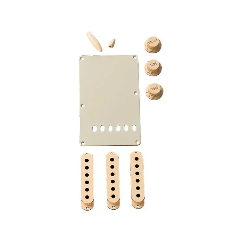 FENDER STRATOCASTER® ACCESSORY KITS Zlevněný