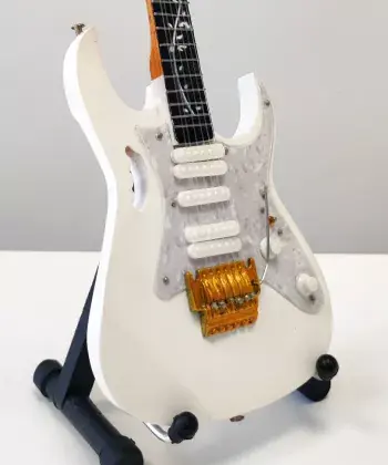 Miniatura kytary Music Legends PPT-MK167 Steve Vai Ibanez Jem 7V Signature White Výhodná Nabídka