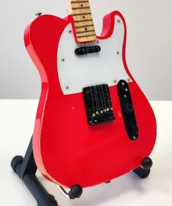 Top Prodej Miniatura kytary Music Legends PPT-MK184 Mark Knopfler Dire Straits Schecter Telecaster Red