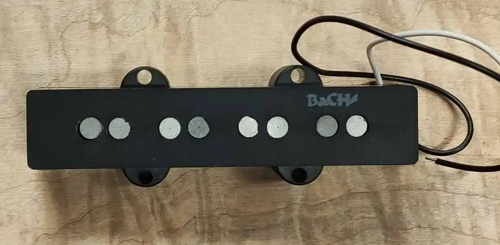 Značkový BACHJ-542A KRK